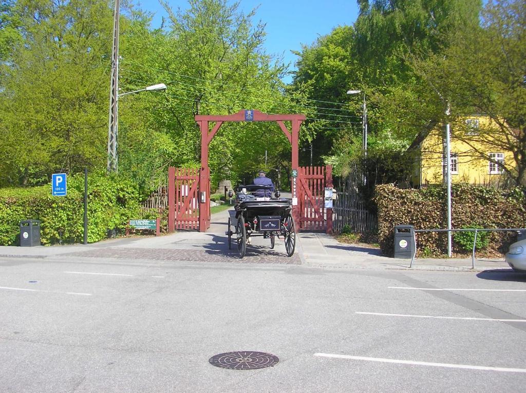 Hotel Kirsten Piil Bed & Breakfast Klampenborg Exterior photo